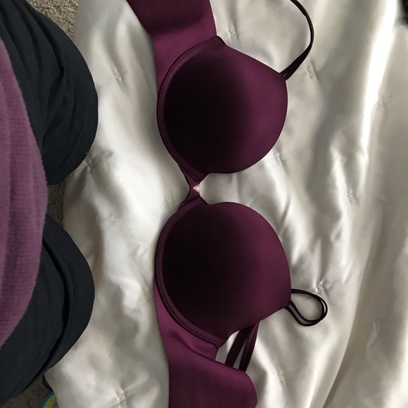 Victoria Secret Bra - Picture 1 of 2